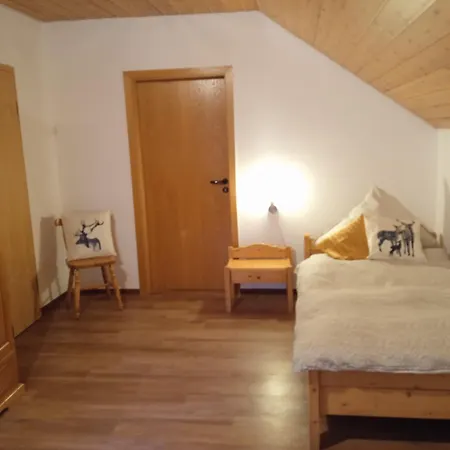 Waldblick アパート *